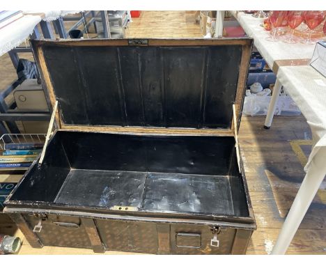 A large antique metal trunk 92x46x33cm, shipping unavailable
