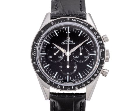 OMEGA Speedmaster Professional "First Omega in Space" Herren Chronograph, Ref. 31132403001001. Full Set 2017. Edelstahl. Hand