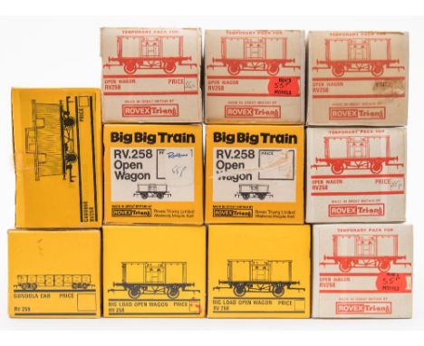 Ti-ang (Rovex) Big Big Train O gauge. A boxed group of goods wagons:, (11) 