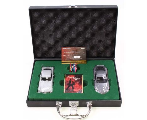 Corgi Toys CC99194, Limited Edition 1/36th scale Casino Royale Gift Set, containing 2 diecast vehicles, cards and poker chips