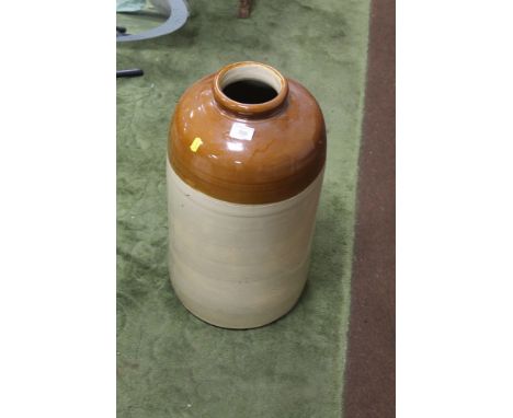 A LARGE CERAMIC VASE / UMBRELLA STAND 