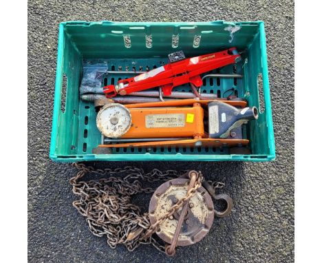 Felco manual hoist with chain and couplings, portable hydraulic floor roller jack, and a Guardsman car jack.