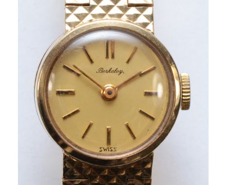 Berkeley, a 9ct gold manual wind ladies wristwatch, hallmarks worn, gilt dial, 17 jewel movement, 17mm diameter, 17cm bracele