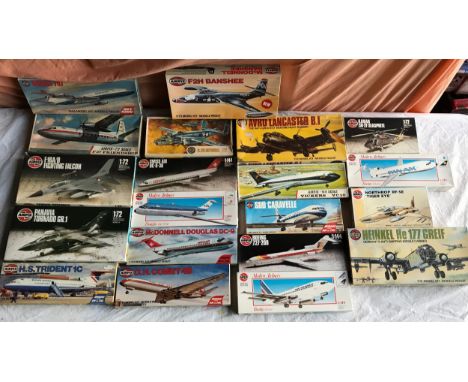 Airfix scale models x 20 Military &amp; Commercial Aircraft.Condition ReportBoxed, unassembled.