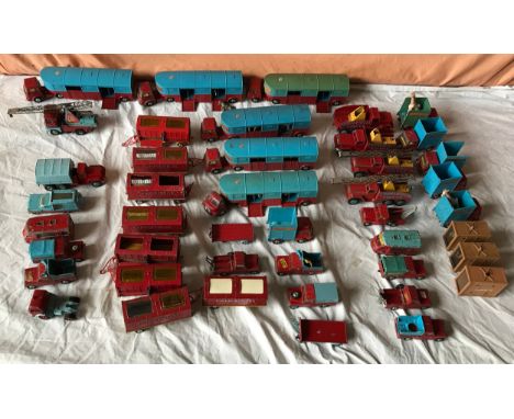 A collection of 44 assorted Corgi Chipperfields Circus diecast vehicles &amp; accessories to include Bedford Tractor Unit, In