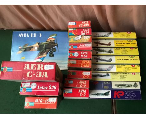 KP Plastic Models, aircraft kits, 21 assorted models, all boxed, non assembled, 1/72 scale.Condition ReportGood condition.