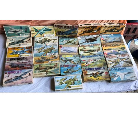 Airfix collection of 26 model kit aircrafts 1/72 scale, Military and Commercial models. Some repeats.Condition ReportAll boxe