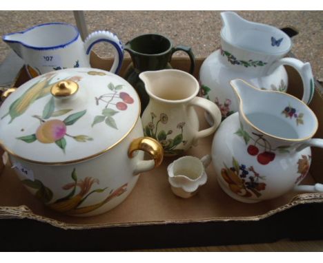 Collection of jugs including a  Royal Worcester jug and tureen, evesham dish and jasperware dish