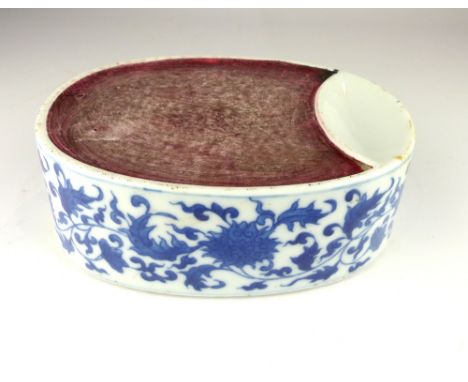 Chinese ceramic ink palette with water lip, blue floral band, ink stamp to base, 13.5cm l.