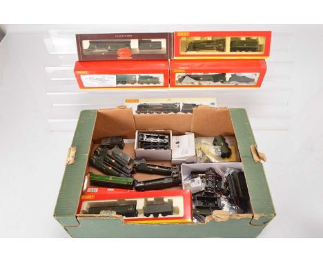Hornby 00 gauge Incomplete  Locomotives and tenders with parts some in original boxes  (qty in 1 box), comprising in original