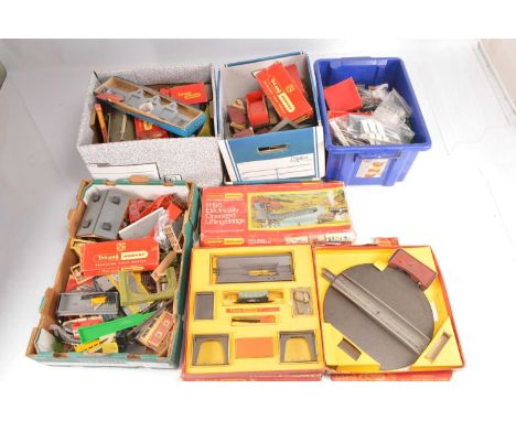 Large collection of Hornby and other makes of Model Railway buildings and accessories  (qty in 13 boxes), comprising built an