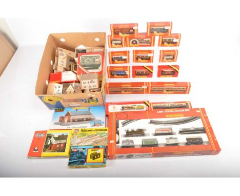 Hornby 00 gauge Steam Locomotive set with additional Locomotives rolling stock and accessories (qty in 2 boxes), comprising i