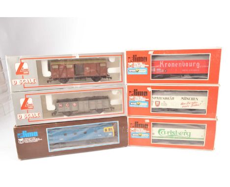Lima  O gauge Diesel Locomotive and wagons  (6), comprising in original boxes Lima 6577 Class 33 Diesel Locomotive BR blue D6