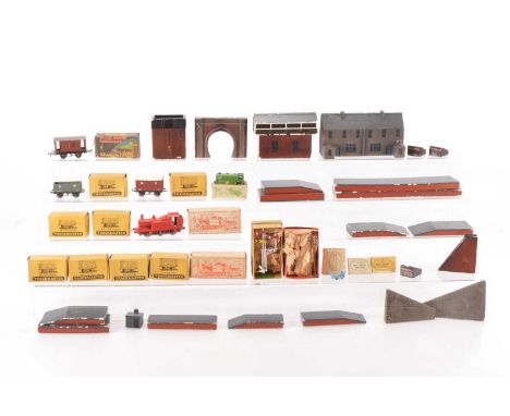 Pyramid Trackmaster and other 00 Gauge Rolling stock and accessories (qty in 1 small box),  comprising in original boxes Pyra