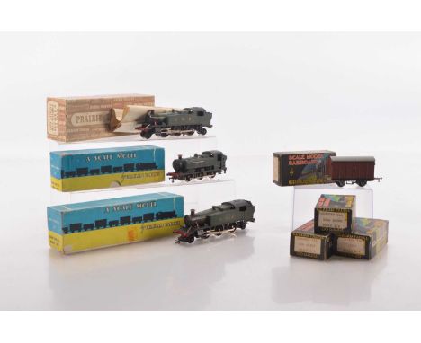 Graham Farish 00 Gauge GWR green 2-6-2T and Pannier Tanks  and Rolling Stock (7),  2-6-2 Prairie Tank with plastic driving wh