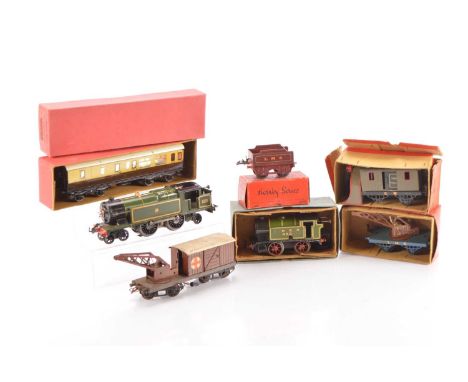 Hornby 0 Gauge Mixed group of Locomotives and Rolling stock (7), unboxed E220 4-4-2 Tank Loco GWR green No.2221, 20 volt elec