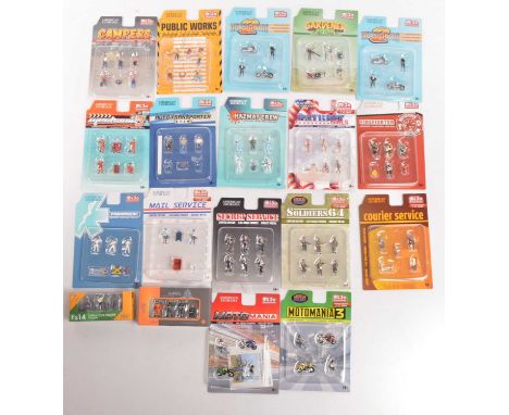 American Diorama 1:64 scale Figures, in original packaging and two Tiny Hong Kong sets, (16 sets approx 105 figures), Secret 