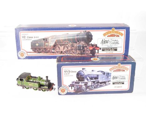 Bachmann LNER Steam Locomotives 00 gauge (4), comprising in original boxes Bachmann 31555 V2 class 2-6-2 Locomotive and tende