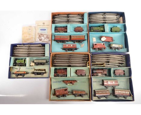 Hornby 0 Gauge 201 501 and 601 post-war Clockwork Train Sets (5), No 201 NE Tank Goods Set comprising LNER green 460 Tank Eng