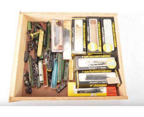 Grafar Minitrix and other N gauge Locomotives parts and body shells (qty in 1 box), comprising in original boxes Grafar 1839 