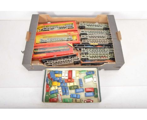 Hornby Lima 00 gauge car-carrying wagons with cars (28), comprising Hornby R342 Car transporter (13 two in original boxes), R