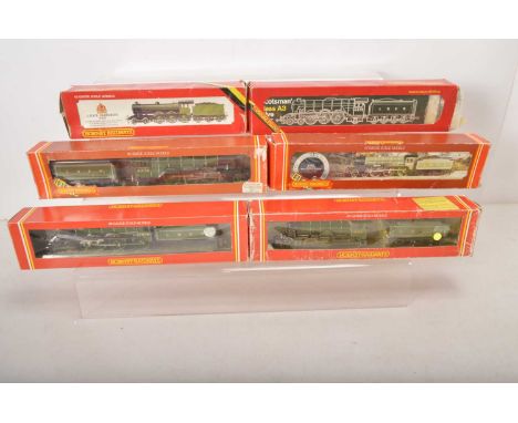 Hornby  00 gauge Steam Locomotives and tenders in LNER green liveries and in original boxes (6), comprising Hornby R855 A3 cl