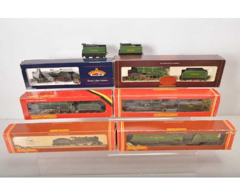 Hornby Bachmann  00 gauge Steam Locomotives and tenders in SR green liveries in original boxes (6), comprising Hornby R866  B