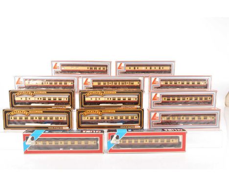 Lima Mainline 00 gauge Mark 1 coaches in crimson/cream livery and original boxes (13), comprising Mainline 37101 2nd class (2