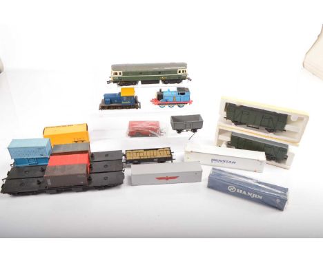 Lima Atlas and other 0 gauge locomotives and wagons (9), comprising Lima class 33 Diesel Locomotive BR green D6506, Lima ferr