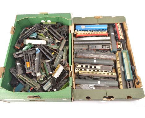 Hornby and other 00 gauge Locomotive Tender and Coach bodies and parts (107), Assorted plastic Locomotive body shells mostly 