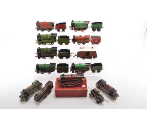 Various Hornby 0 Gauge Clockwork Tank and Tender Locomotives (20), Type 501 LNER green 0-4-0 1343 Loco and Tender, Type 50 BR