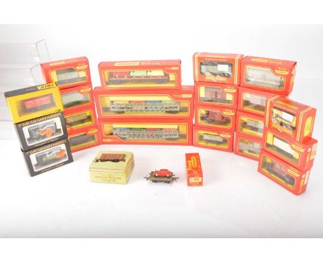 Tri-ang and other 00 gauge freight wagons in original boxes (22), comprising R342 Car transporter with full car load (2), R56