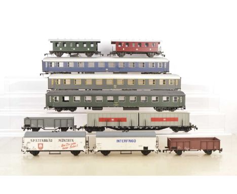 Rivarossi 0 Gauge Prototype Continental Rolling Stock (10), all hand-finished and appear to be circa 1969-70, with three long