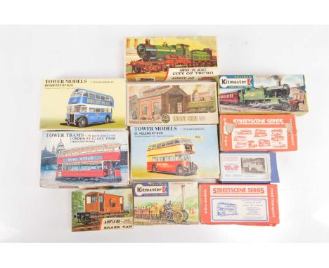 Unbuilt Plastic and white metal construction kits (11), comprising in original boxes Kitmaster Prairie tank, Rocket, Airfix B