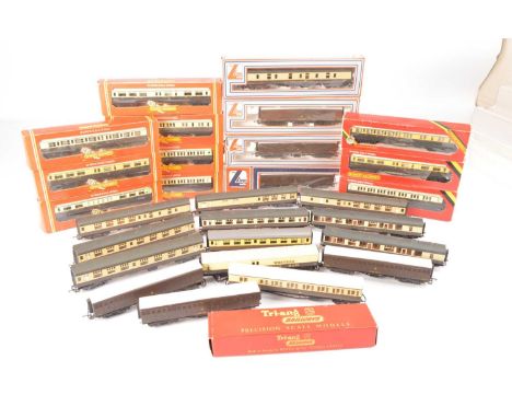 Hornby Bachmann Lima 00 gauge Great Western chocolate /cream coaches and vans (29), comprising in original boxes Hornby R458 