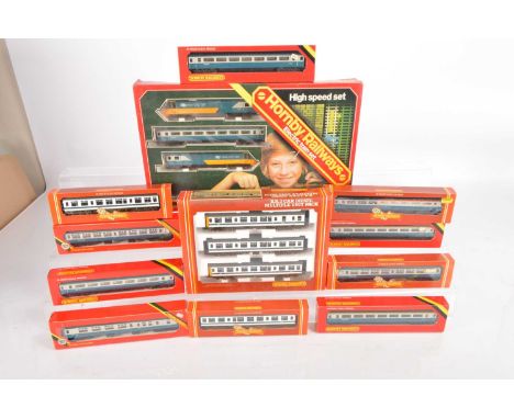 Hornby 00 gauge High Speed set with Multiple Unit and coaches in original boxes (12), comprising  R685 High Speed set with 25