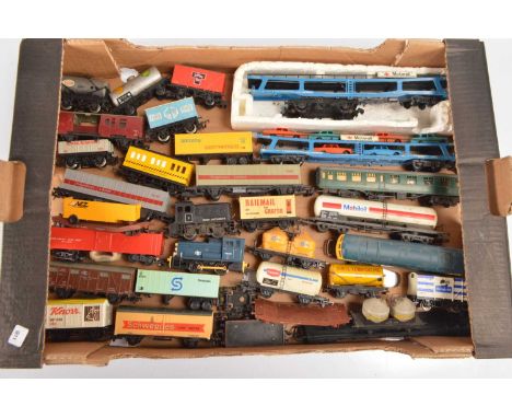 Tri-ang Lima Hornby Diesel Locomotives and assorted freight wagons 00 gauge (32), comprising Hornby class 06 Diesel shunter B