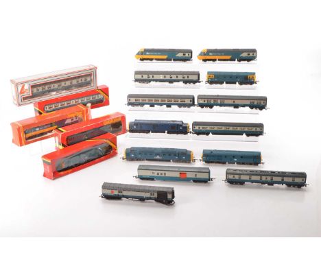 Hornby Lima Locomotives and coaches 00 gauge in BR blue liveries (18), comprising in original boxes Hornby R084 Class 29 Dies