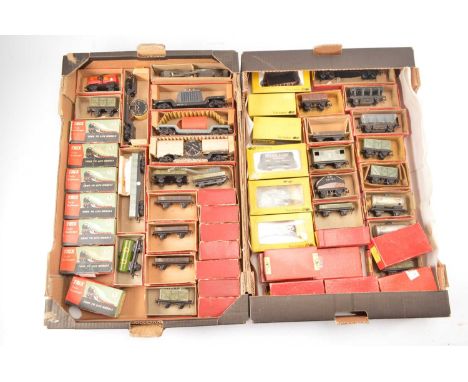 Trix 00 Gauge boxed metal and plastic Goods Rolling stock (45), including Well wagons with Boiler, Cable Drum (2) and Transfo
