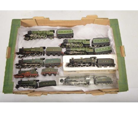 Hornby Mainline Dapol Tri-ang  00 gauge Steam Locomotives and tenders in green liveries (8), comprising Mainline 2251 class 0