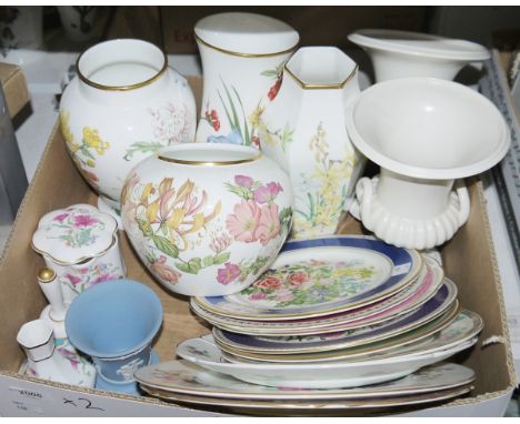 Chelsea handpainted part tea service&nbsp;with floral rim and blue body, cream ground to the rim, a Wedgwood Royal Horticultu