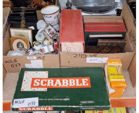 Small quantity of enamel trinket boxes, miniature cups and saucers, books, a quantity of miniature prints&nbsp;depicting vari