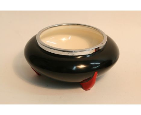 An AJ Wilkinson Art Deco Yoo Hoo style fruit bowl attributed to Clarice Cliff