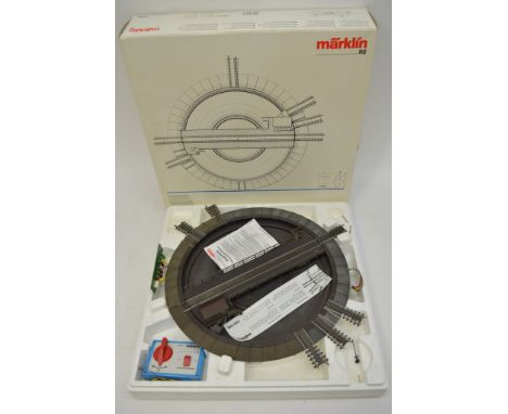 A boxed Marklin turntable No. 7286