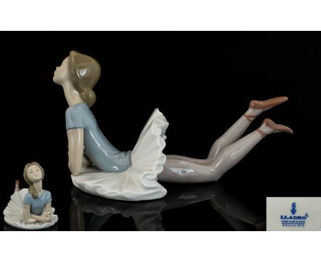 Lladro Porcelain Ballerina Figure 'Heather' ballerina lying down, Model no 1359, issued 1978, retired 1993, height 5 inches, 