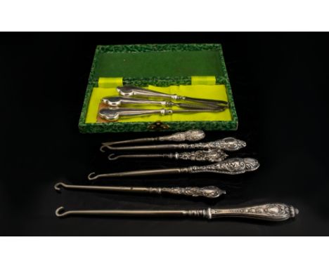 A Boxed Silver Manicure Set Three piece set comprising pincers, hoof stick and nail file, each with fleur de lys handle - Bir