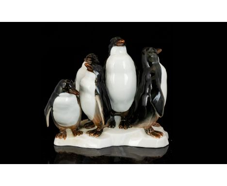 Cama Porcelain Spain Glazed Ceramic Figure Group Penguin Family Raised on glazed base, the figure in the form of five penguin