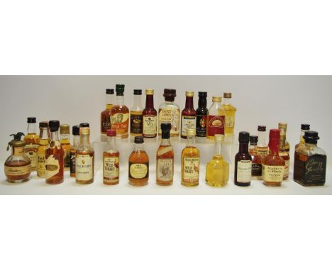 Bourbon Whisky miniatures - Makers Mark Kentucky straight bourbon whisky, old style sour mash;Early Times Kentucky straight b