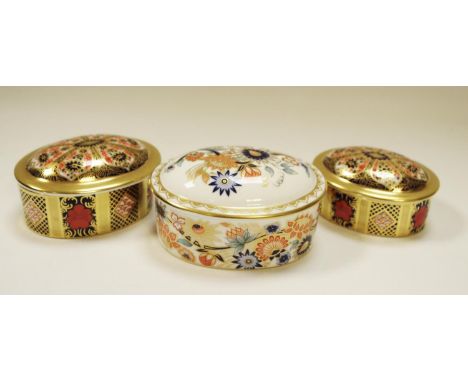 Royal Crown Derby - an 1128 Old Imari pattern trinket box &amp; cover, 1st quality, boxed; another larger; a Collectors Guild