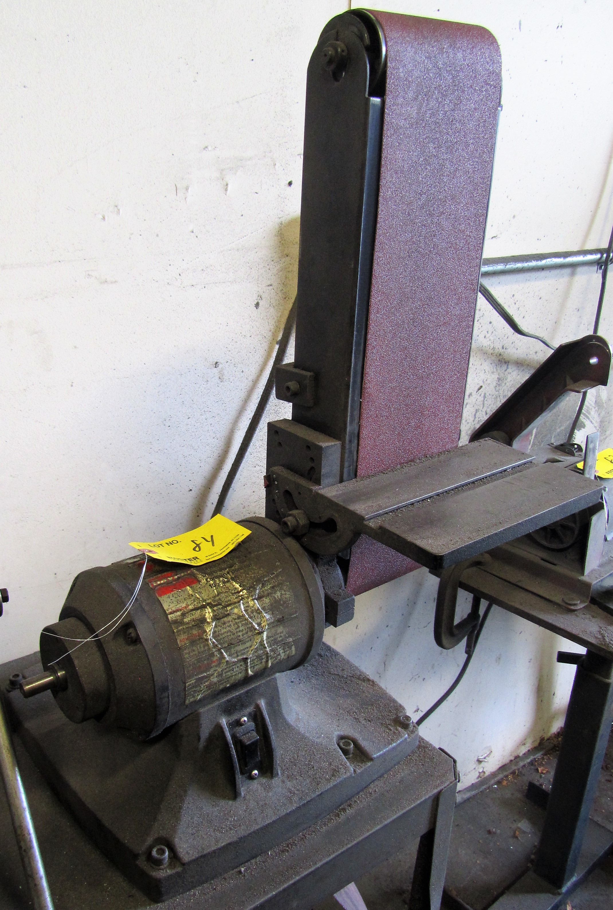 DAYTON 6" X 9" COMBINATION BELT/DISC SANDER